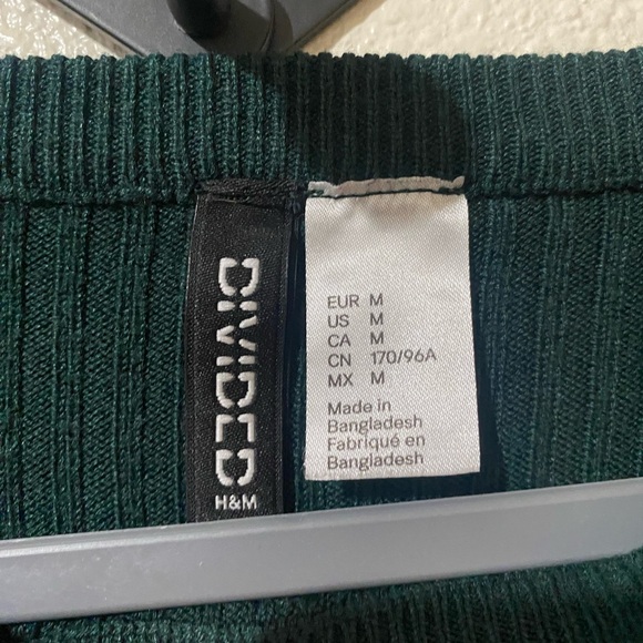 H&M Dark Green Ribbed Sweater Top - Picture 3 of 3
